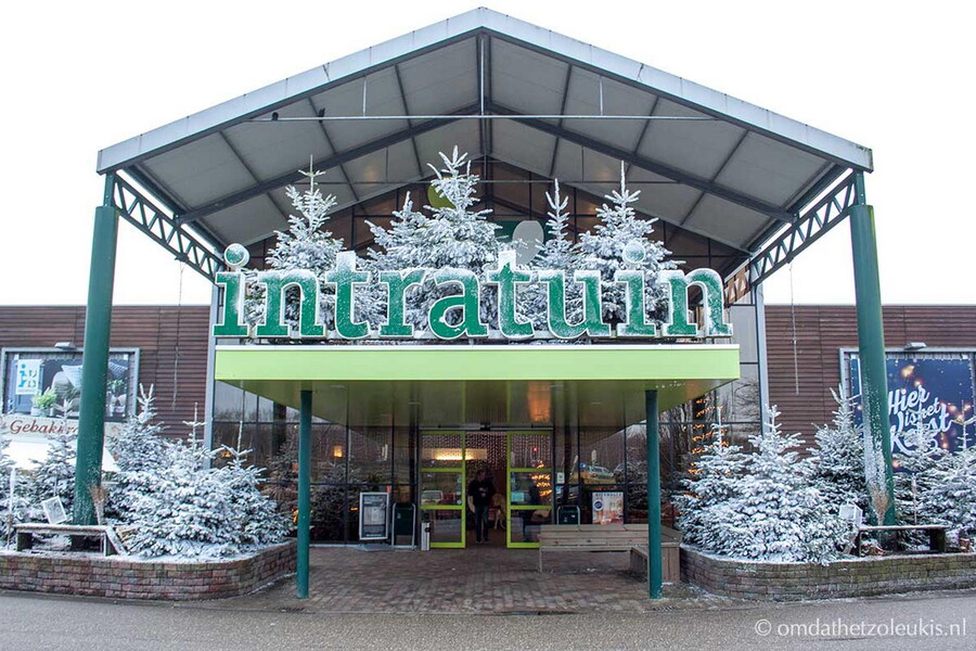 Vooraanzicht hoofdgebouw 1