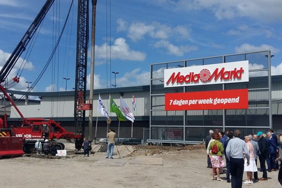 Eerste paal appartementengebouw De Bever 1